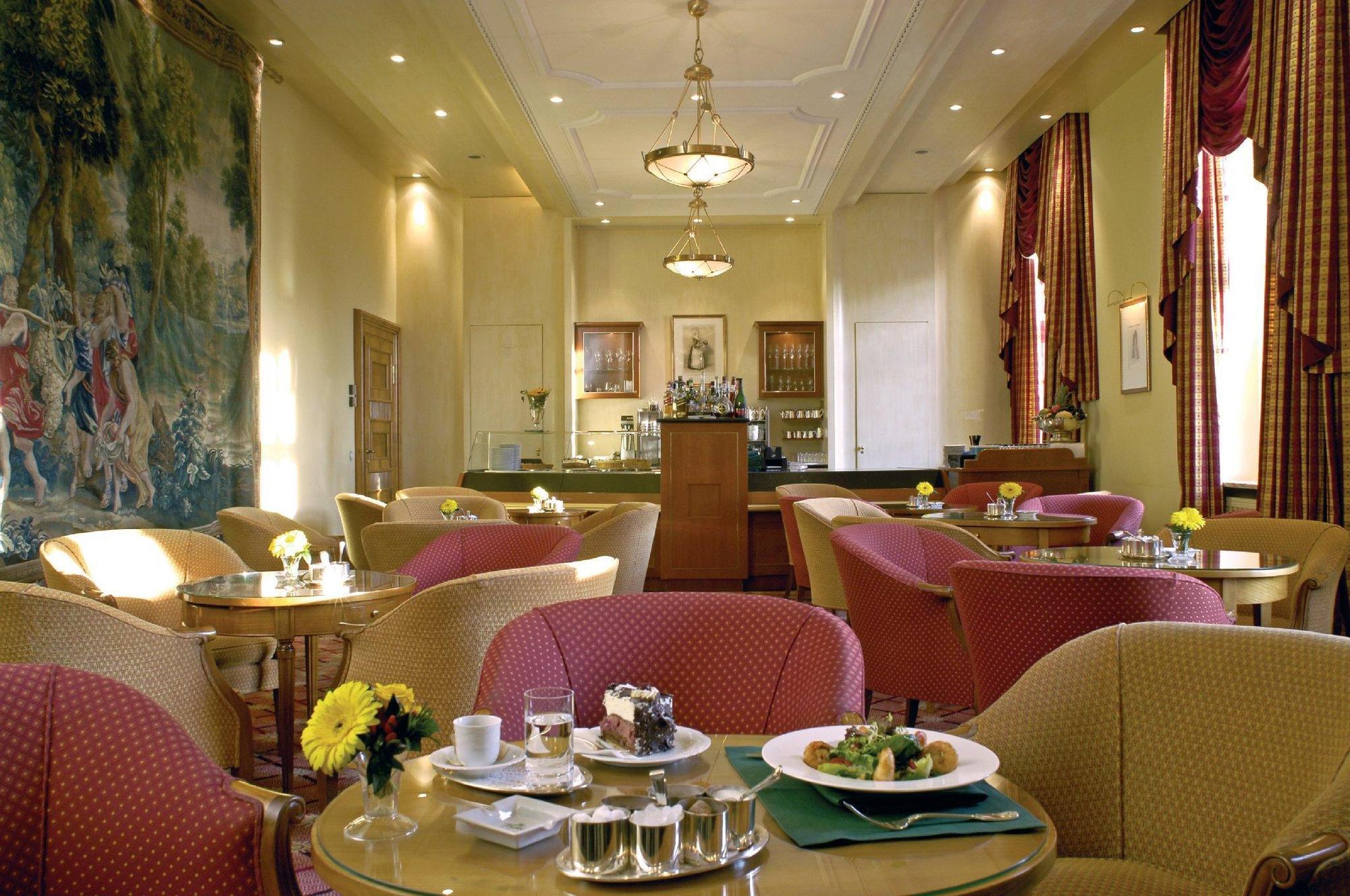Schlosshotel Buehlerhoehe Schonbuch Interior photo