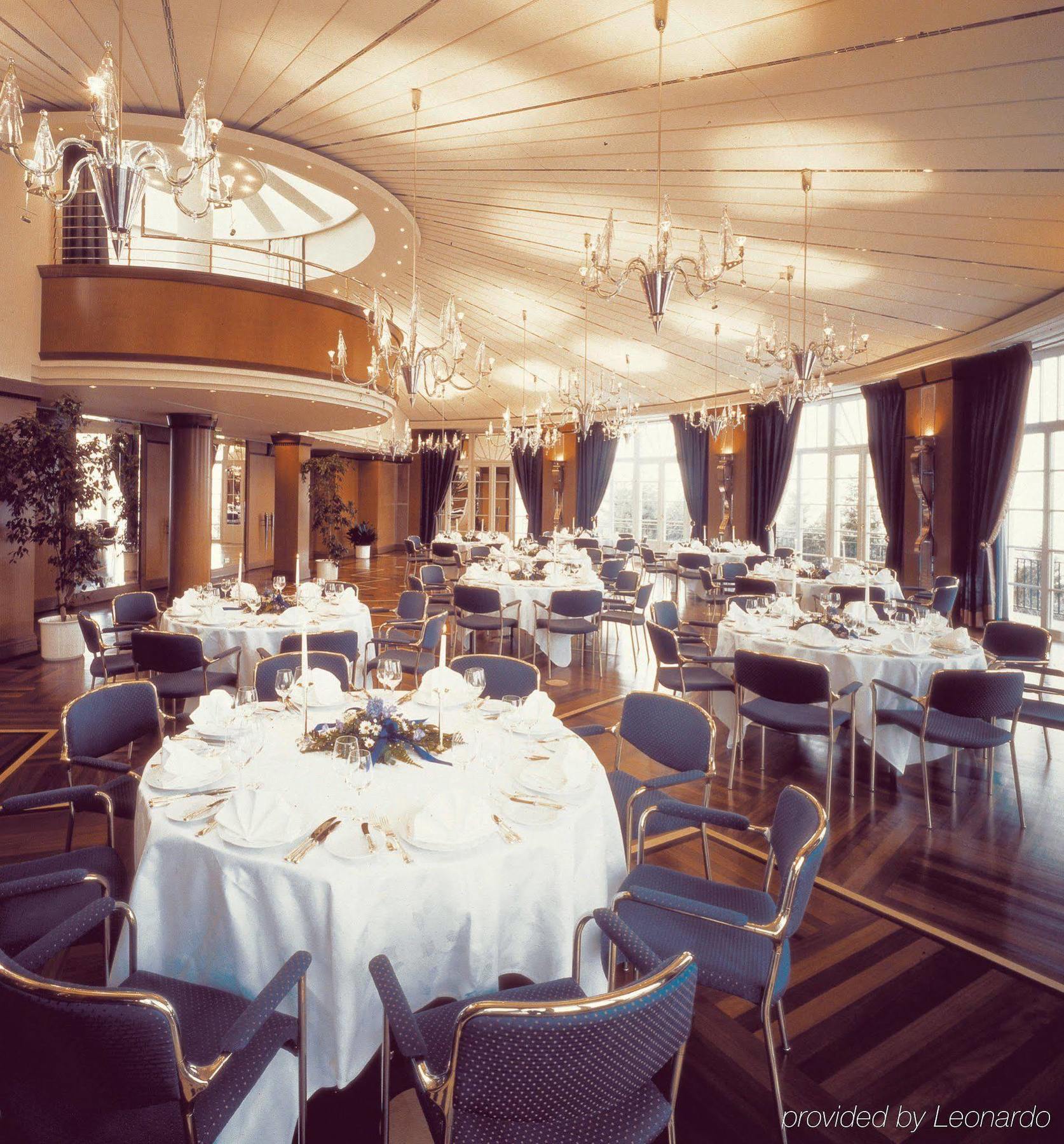 Schlosshotel Buehlerhoehe Schonbuch Restaurant photo